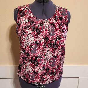 Womens Crew Neck Sleeveless Blouse